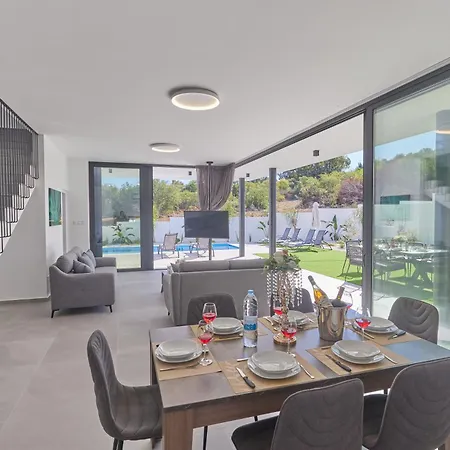 Elite Pearl Villa Protaras